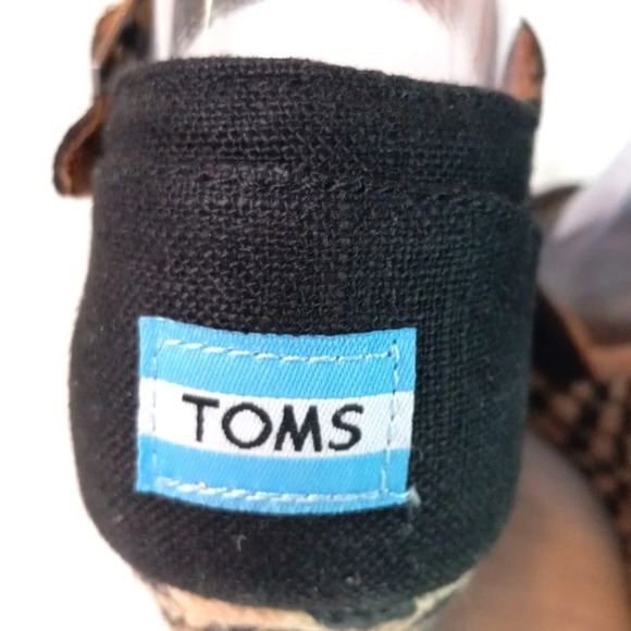 TOMS Woman's Canvas Chevron-Wedge Sandal B/W Sz 7.5 - Picture 5 of 12